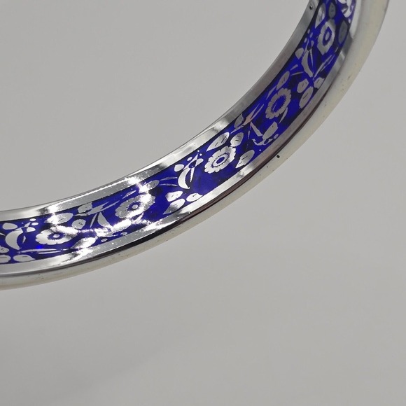 Silver and Blue Bangle Bracelet Floral Design Boho Statement Jewelry - Picture 5 of 9